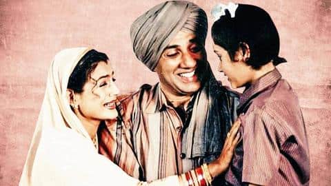 'गदर 2' विवादों में घिरी, शूटिंग लोकेशन के मालिक ने लगाया धोखाधड़ी का आरोप 'गदर 2' विवादों में घिरी, शूटिंग लोकेशन के मालिक ने लगाया धोखाधड़ी का आरोप
