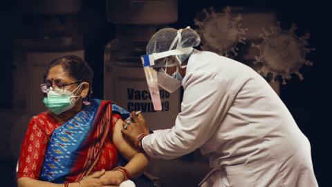 उत्तर प्रदेश: वैक्सीनेशन की रफ्तार बढ़ाने के लिए नई रणनीति तैयार, गांवों पर होगा फोकस उत्तर प्रदेश: वैक्सीनेशन की रफ्तार बढ़ाने के लिए नई रणनीति तैयार, गांवों पर होगा फोकस