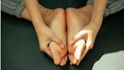 घर पर बनाकर लगाएं ये 5 फुट मास्क, पैरों की त्वचा होगी सैलून जैसी