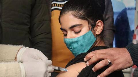 हरियाणा: वैक्सीन नहीं लगवाने वाले 15-18 वर्ष के छात्रों को नहीं मिलेगा स्कूल में प्रवेश हरियाणा: वैक्सीन नहीं लगवाने वाले 15-18 वर्ष के छात्रों को नहीं मिलेगा स्कूल में प्रवेश