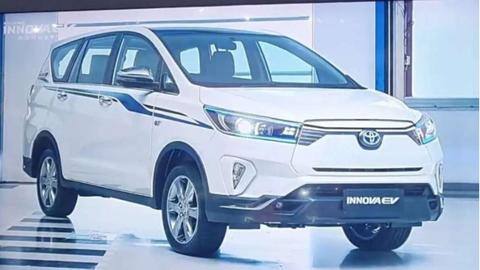इनोवा के इलेक्ट्रिक वेरिएंट को जल्द पेश करेगी टोयोटा, प्रोटोटाइप की तस्वीरें हुई लीक इनोवा के इलेक्ट्रिक वेरिएंट को जल्द पेश करेगी टोयोटा, प्रोटोटाइप की तस्वीरें हुई लीक