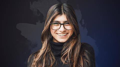 सोशल मीडिया पर फैली मौत की अफवाहों के बाद मिया खलीफा ने शेयर किया मीम सोशल मीडिया पर फैली मौत की अफवाहों के बाद मिया खलीफा ने शेयर किया मीम