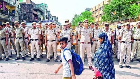 ईद से पहले सरकारें सतर्क, खरगोन में कर्फ्यू तो मेरठ में जागरण की अनुमति नहीं ईद से पहले सरकारें सतर्क, खरगोन में कर्फ्यू तो मेरठ में जागरण की अनुमति नहीं