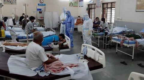 कोरोना वायरस: दिल्ली में बढ़ते संक्रमण के बीच निजी अस्पतालों में आई ICU बेड की कमी कोरोना वायरस: दिल्ली में बढ़ते संक्रमण के बीच निजी अस्पतालों में आई ICU बेड की कमी