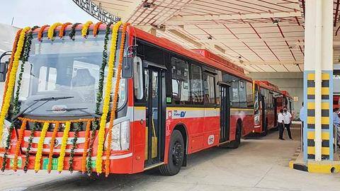 मुंबई के सार्वजनिक परिवहन में जुड़ेंगी 1,900 इलेक्ट्रिक बसें, मिलेगा EV को बढ़ावा मुंबई के सार्वजनिक परिवहन में जुड़ेंगी 1,900 इलेक्ट्रिक बसें, मिलेगा EV को बढ़ावा