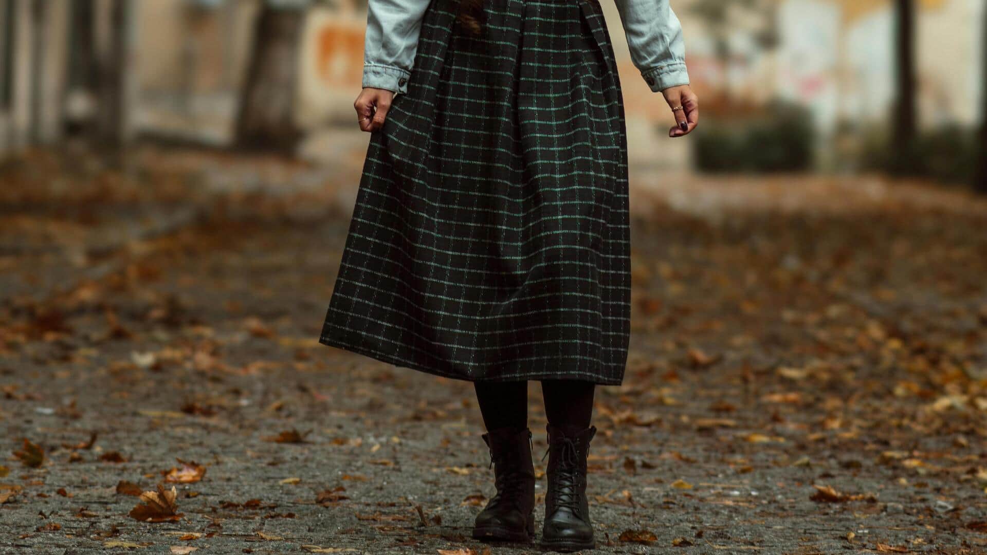 सर्दियों में स्कर्ट के साथ नी लेंथ बूट्स पहनने से पहले जान लें ये 5 बातें