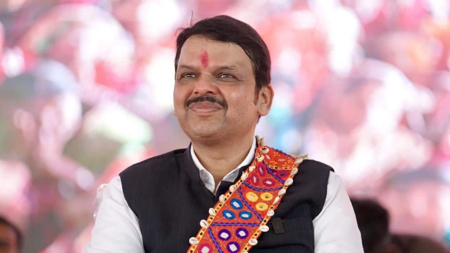 नागपुर: देवेंद्र फडणवीस के कार्यालय के बाहर हनुमान चालीसा पढ़ने जा रहीं महिलाओं को रोका गया