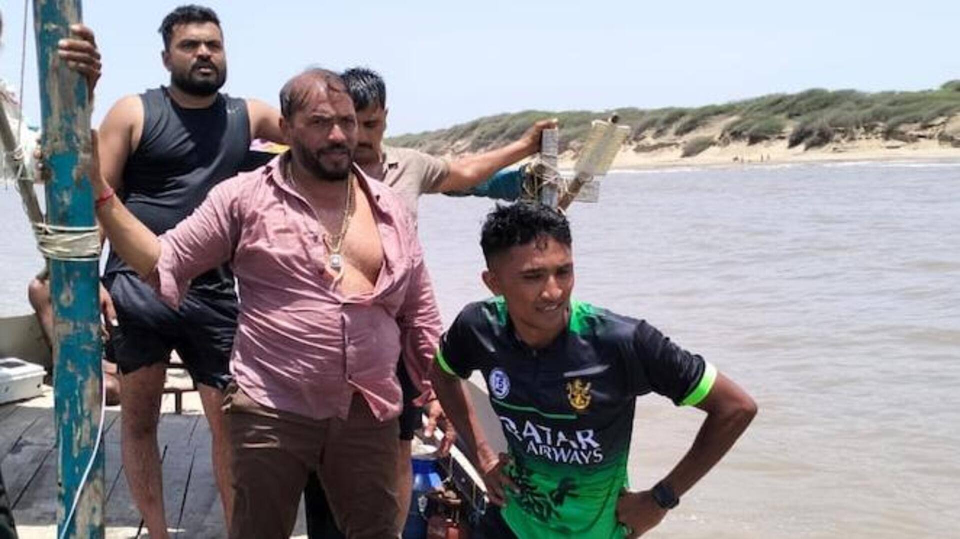 गुजरात: डूबते युवकों को बचाने समुद्र में कूदे भाजपा विधायक, 3 की बचाई जान