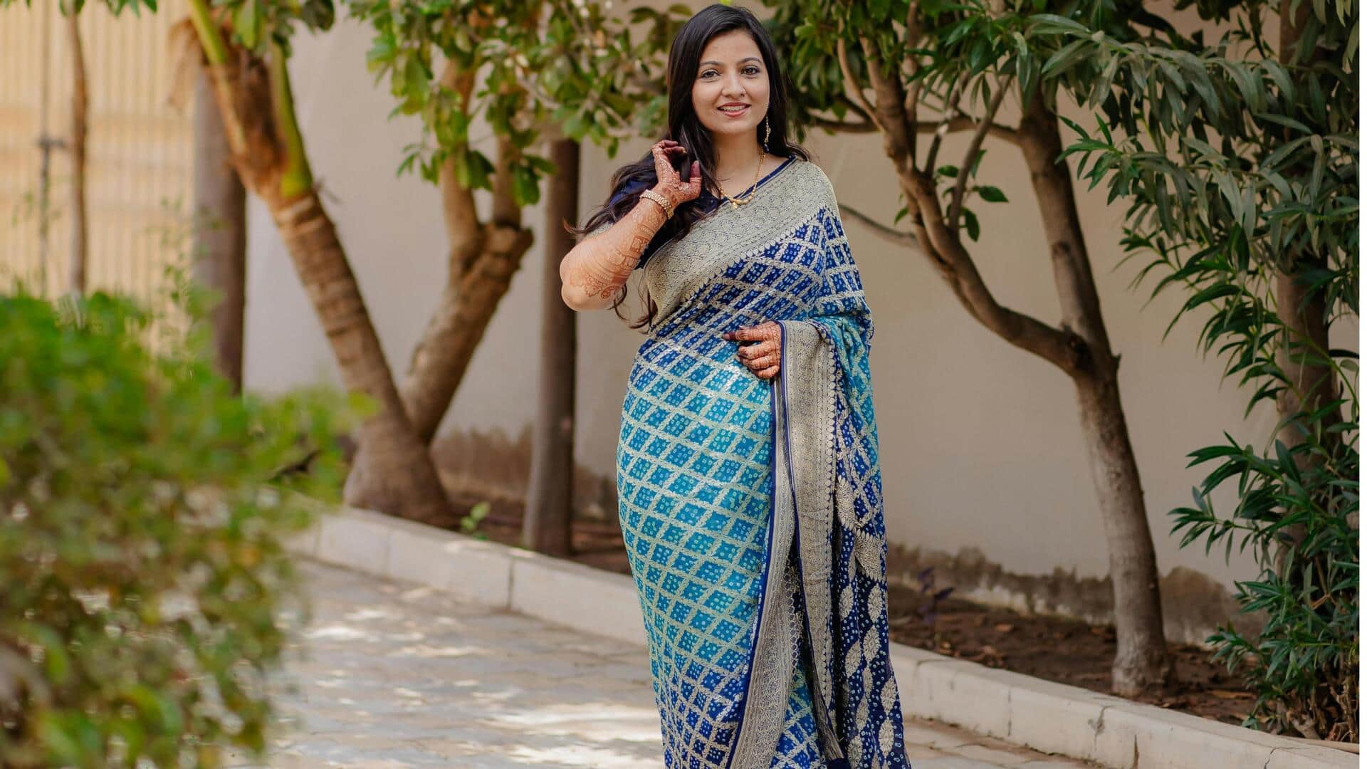 साड़ी पहनने की शौकीन हैं? जानिए इसे बांधने का आसान तरीका