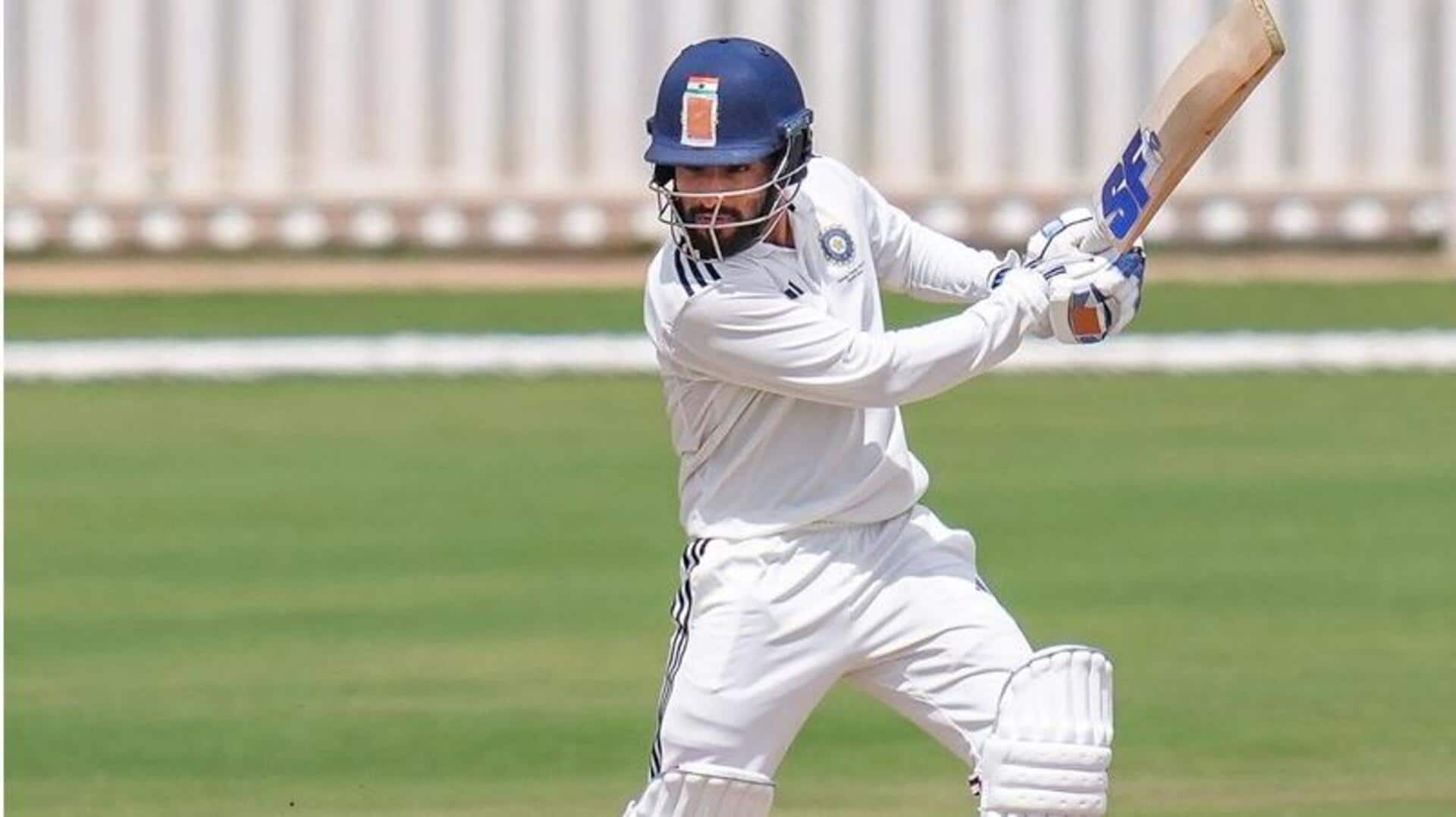 दलीप ट्रॉफी 2025, फाइनल: रजत पाटीदार ने जड़ा 15वां प्रथम श्रेणी शतक, जानिए आंकड़े दलीप ट्रॉफी 2025, फाइनल: रजत पाटीदार ने जड़ा 15वां प्रथम श्रेणी शतक, जानिए आंकड़े
