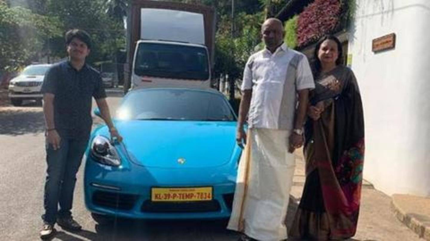 केरल के इस व्यक्ति ने 31 लाख रुपए में ख़रीदा भारत का सबसे महँगा कार नंबर