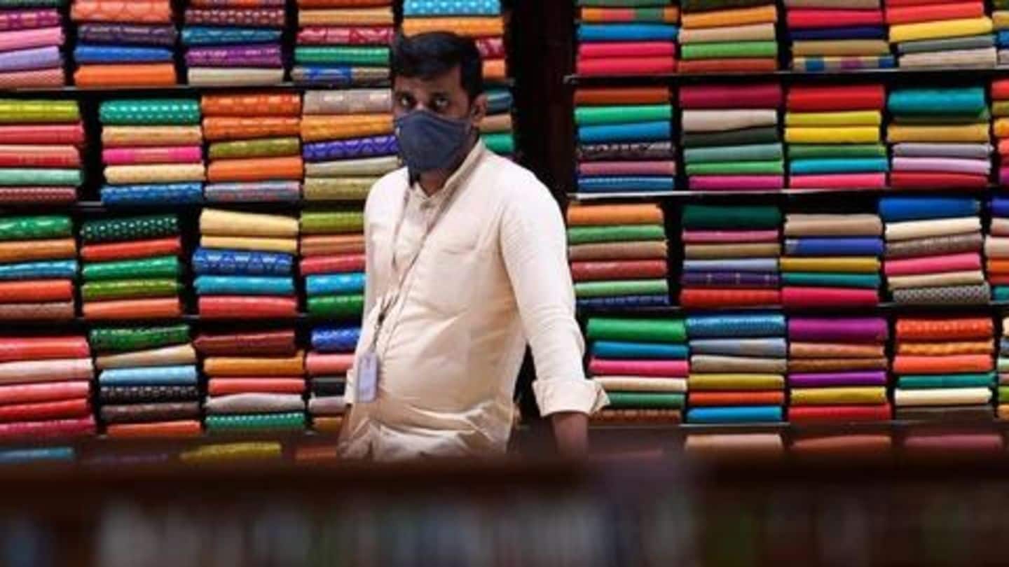बढ़ते कोरोना वायरस संक्रमण के बाद भी लॉकडाउन में ढील क्यों दे रहा है भारत?