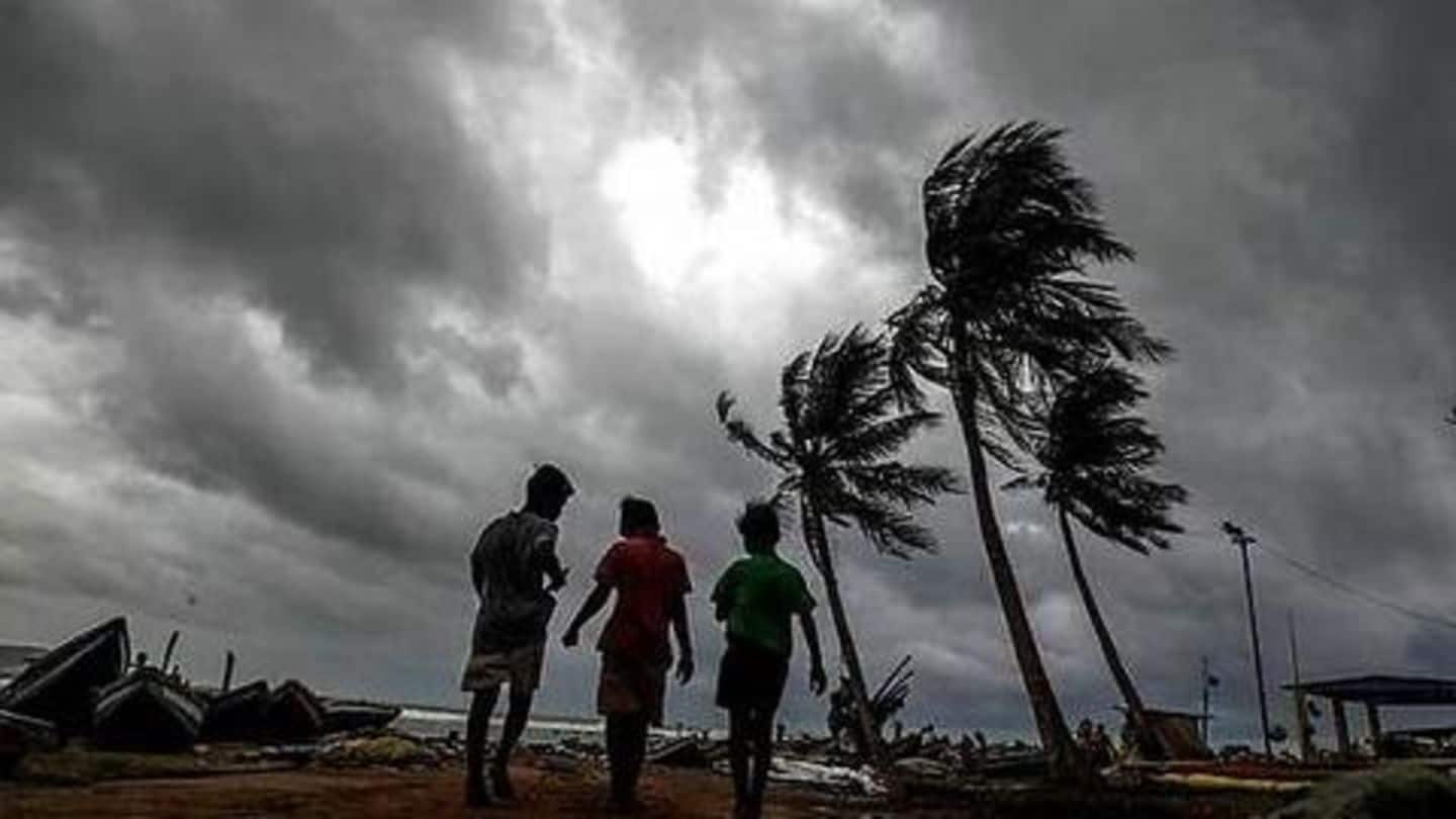 ओडिशा के तट से टकराया चक्रवाती तूफान फेनी, सुरक्षित स्थानों पर पहुंचाए गए 10 लाख लोग