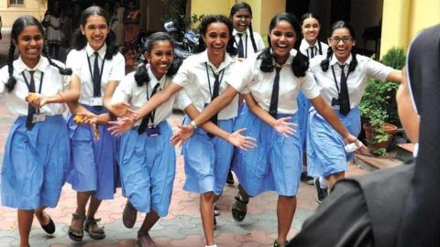 मोदी सरकार का बेटियों को तोफहा, इस स्कीम के तहत देगी 50 हज़ार रुपये की स्कॉलरशिप