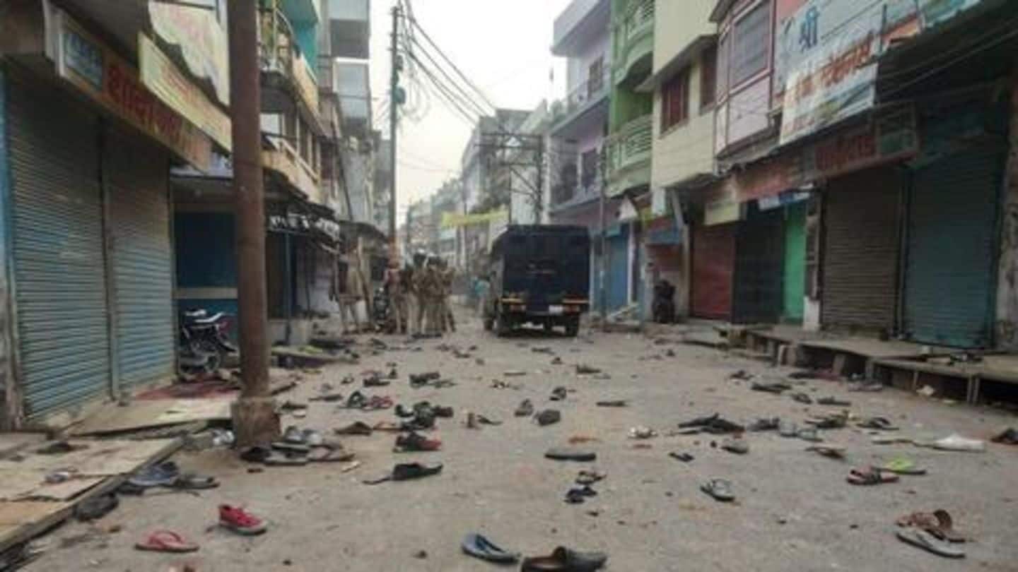 नागरिकता कानून: नमाज के बाद उत्तर प्रदेश के कई शहरों में प्रदर्शनकारियों और पुलिस में झड़प