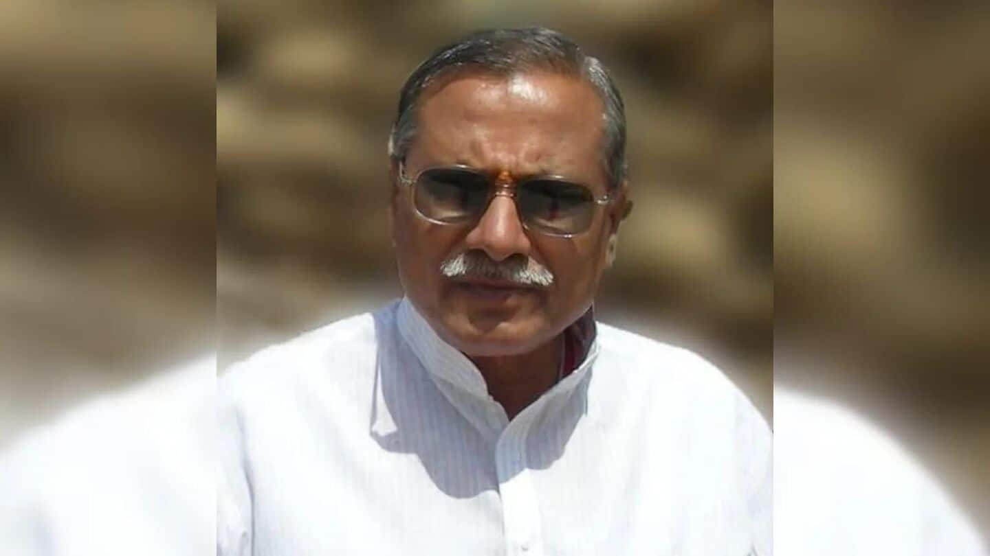 उत्तराखंड के नए राजयपाल बने ढल सिंह बिसन, पद की शपथ ली