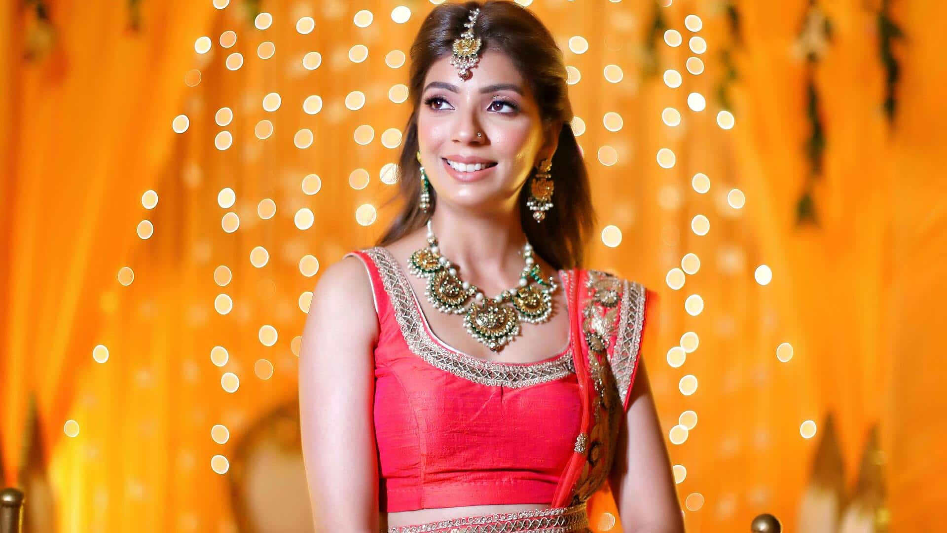 महिलाओं के लिए गहनों को स्टाइल करने के 5 आसान तरीके, लगेंगी बेहद खूबसूरत