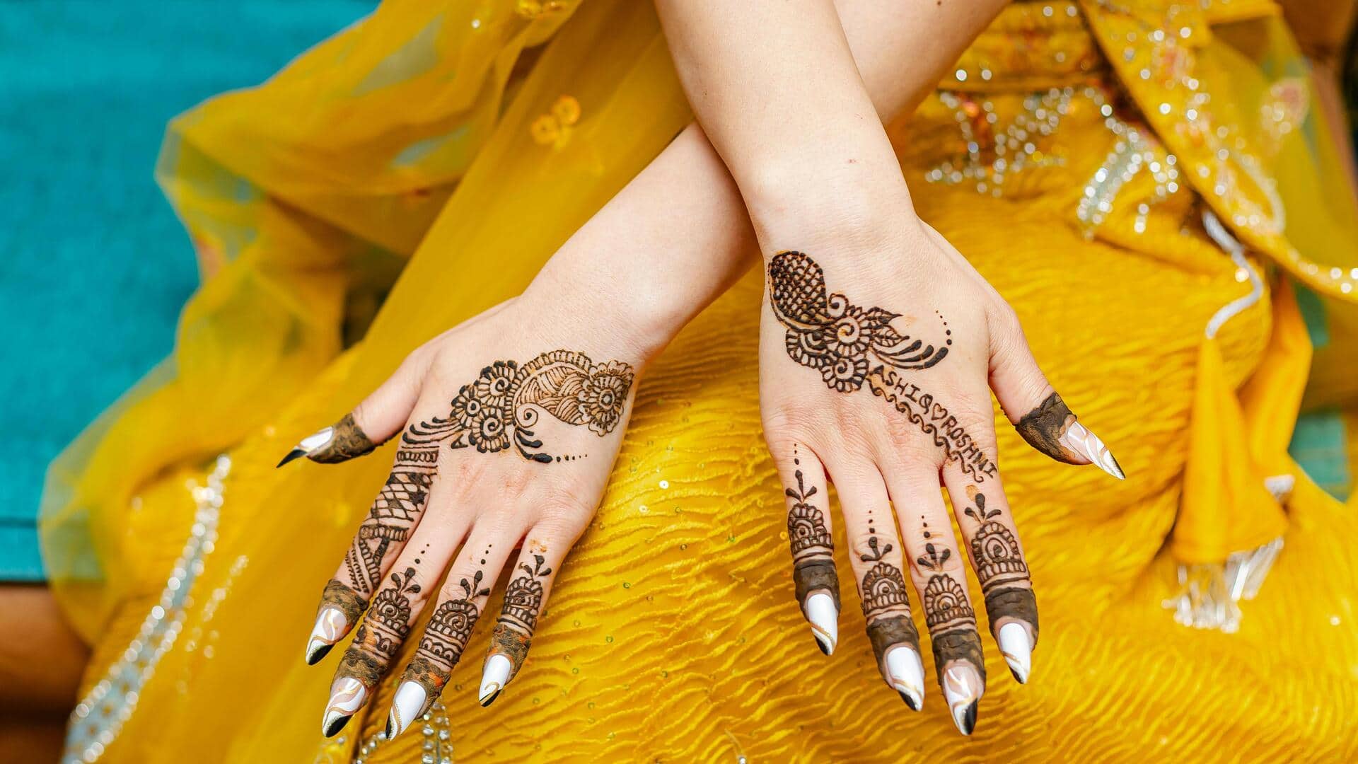 मेहंदी समारोह के लिए इन 5 परिधान विकल्पों को बनाएं अपने स्टाइल का हिस्सा