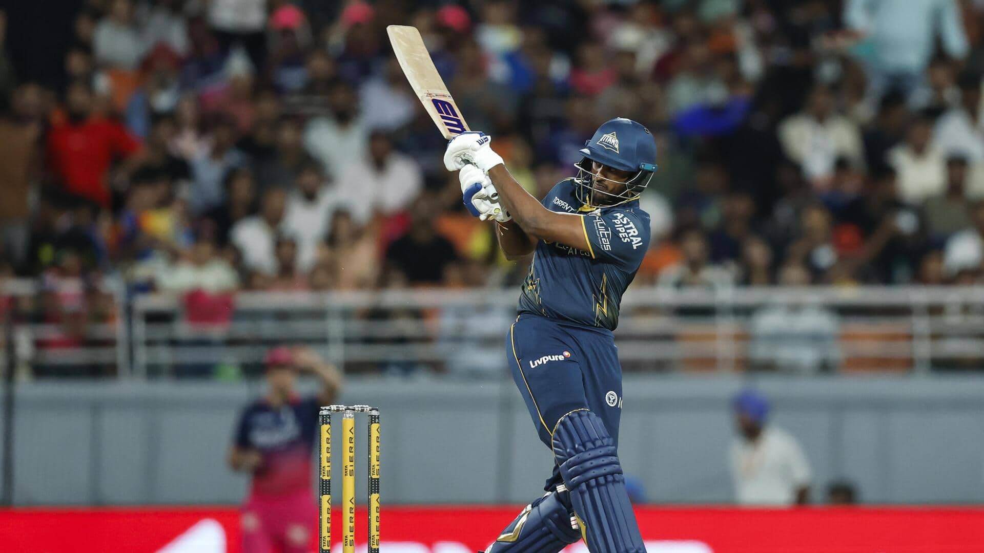 IPL के लगातार 2 सीजन में इन बल्लेबाजों ने बनाए 700+ रन 
