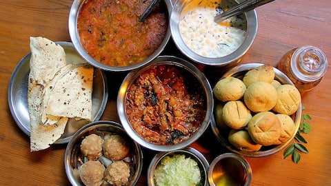 राजस्थान जाएं तो इन 5 व्यंजनों का जायका लिए बिना न लौटें