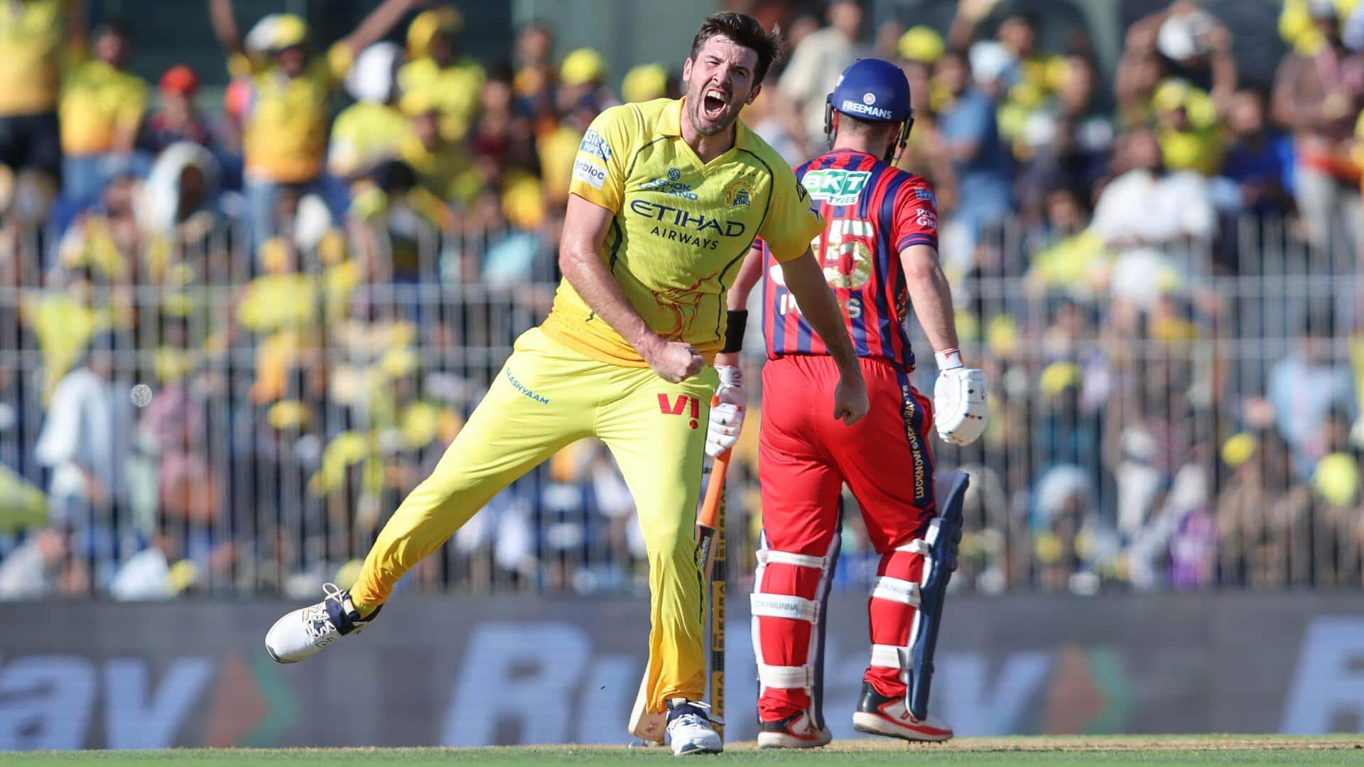 IPL 2026: CSK को लगा झटका, जेमी ओवरटन चोटिल होने के कारण वापस इंग्लैंड लौटे