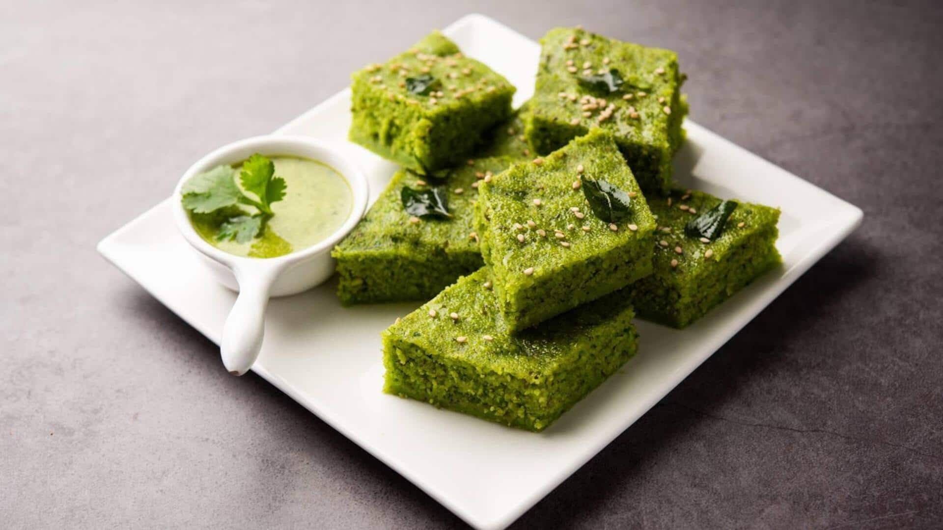 सर्दियों के दौरान घर पर जरूर बनाएं ये 5 तरह के ढोकले, आसान हैं बनाने