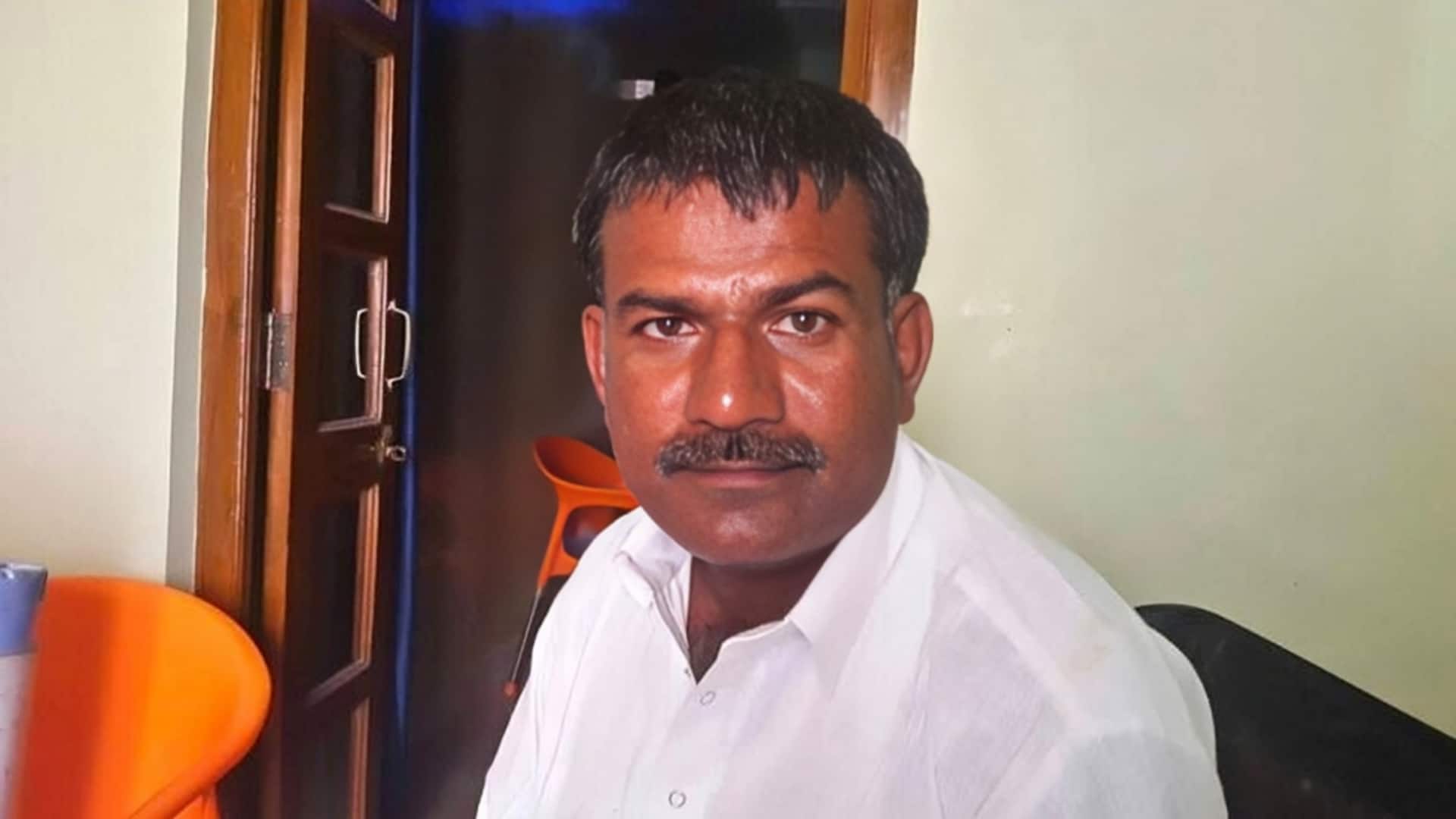 राजस्थान: कांग्रेस नेता का पूर्व निजी सहायक पाकिस्तानी ISI के लिए जासूसी के आरोप में गिरफ्तार राजस्थान: कांग्रेस नेता का पूर्व निजी सहायक पाकिस्तानी ISI के लिए जासूसी के आरोप में गिरफ्तार