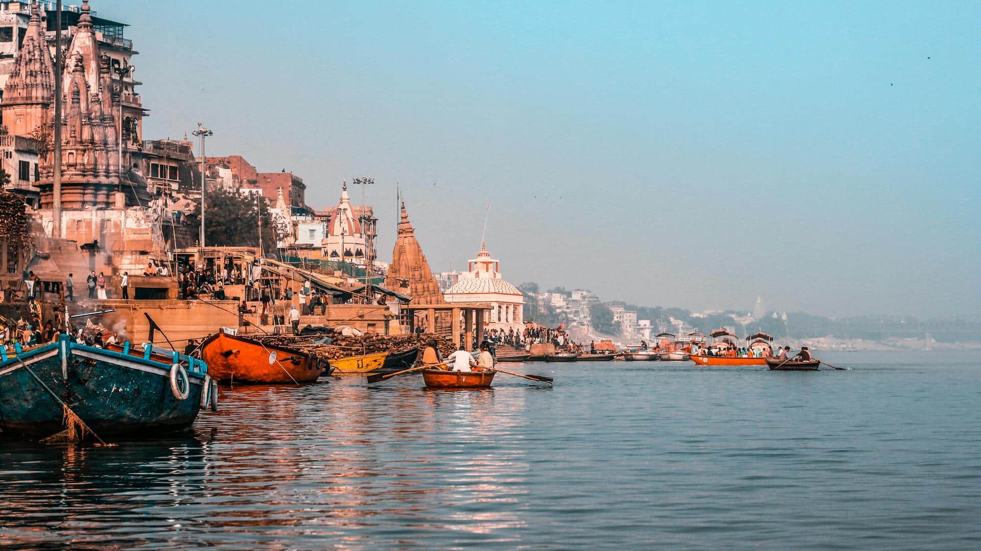 गंगा के किनारे स्थित हैं ये 5 खूबसूरत पर्यटन स्थल, यहां जाकर मिलेगा सुकून