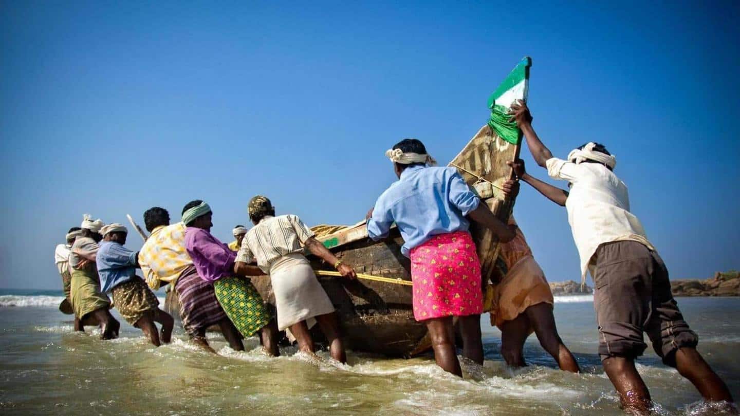 श्रीलंका ने गिरफ्तार किए तमिलनाडु के 43 मछुआरे, 6 नावों को भी किया जब्त