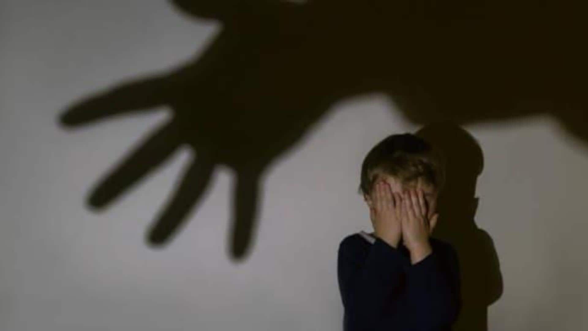 कर्नाटक: धारवाड़ में 2 बच्चों को बाइक पर बैठाकर स्कूल से ले गया अपहरणकर्ता, पकड़ा गया