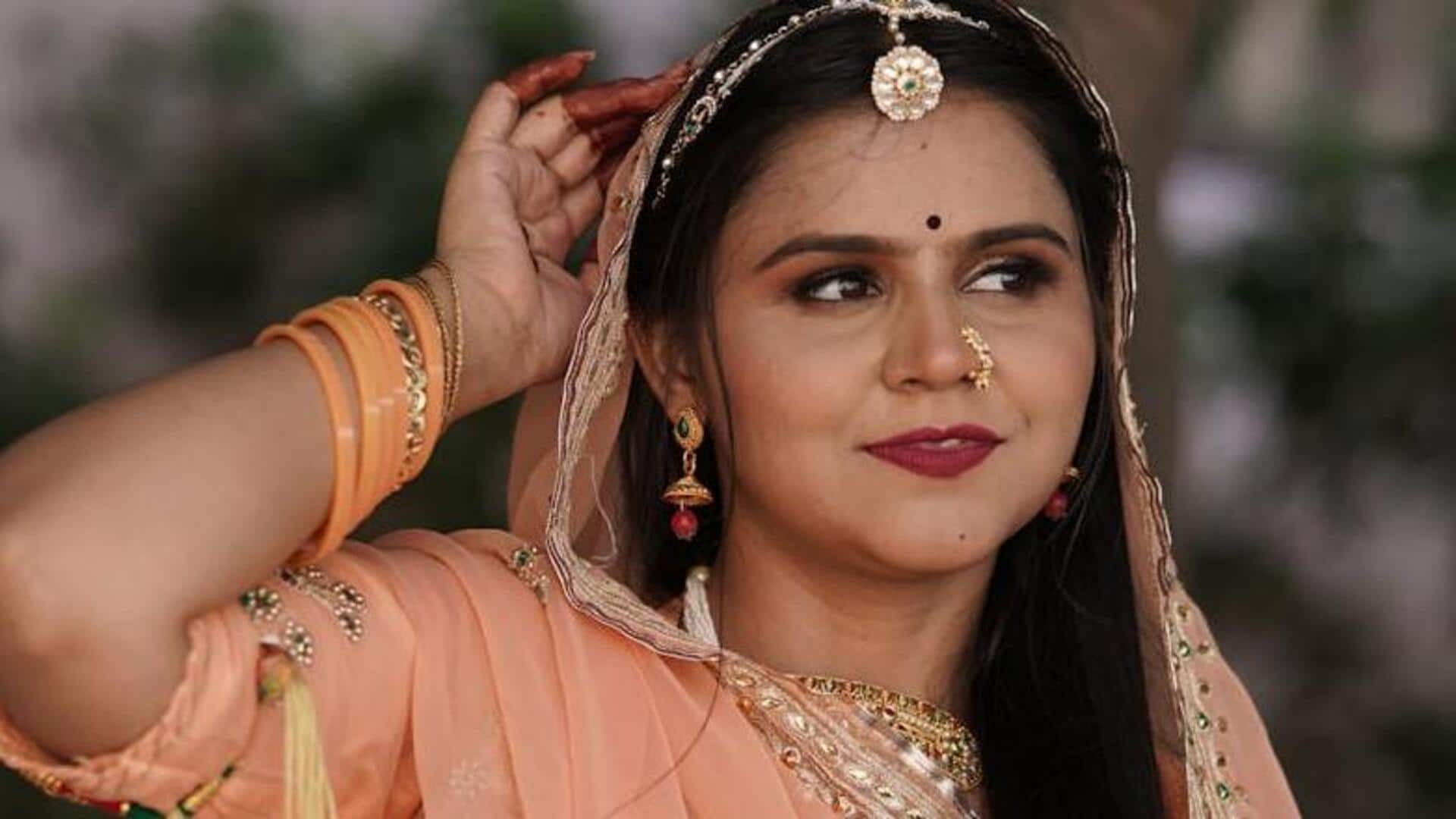 हर कपड़े के सथ जचती है अलग आकार की बिंदी, जानिए कैसे हर कपड़े के सथ जचती है अलग आकार की बिंदी, जानिए कैसे