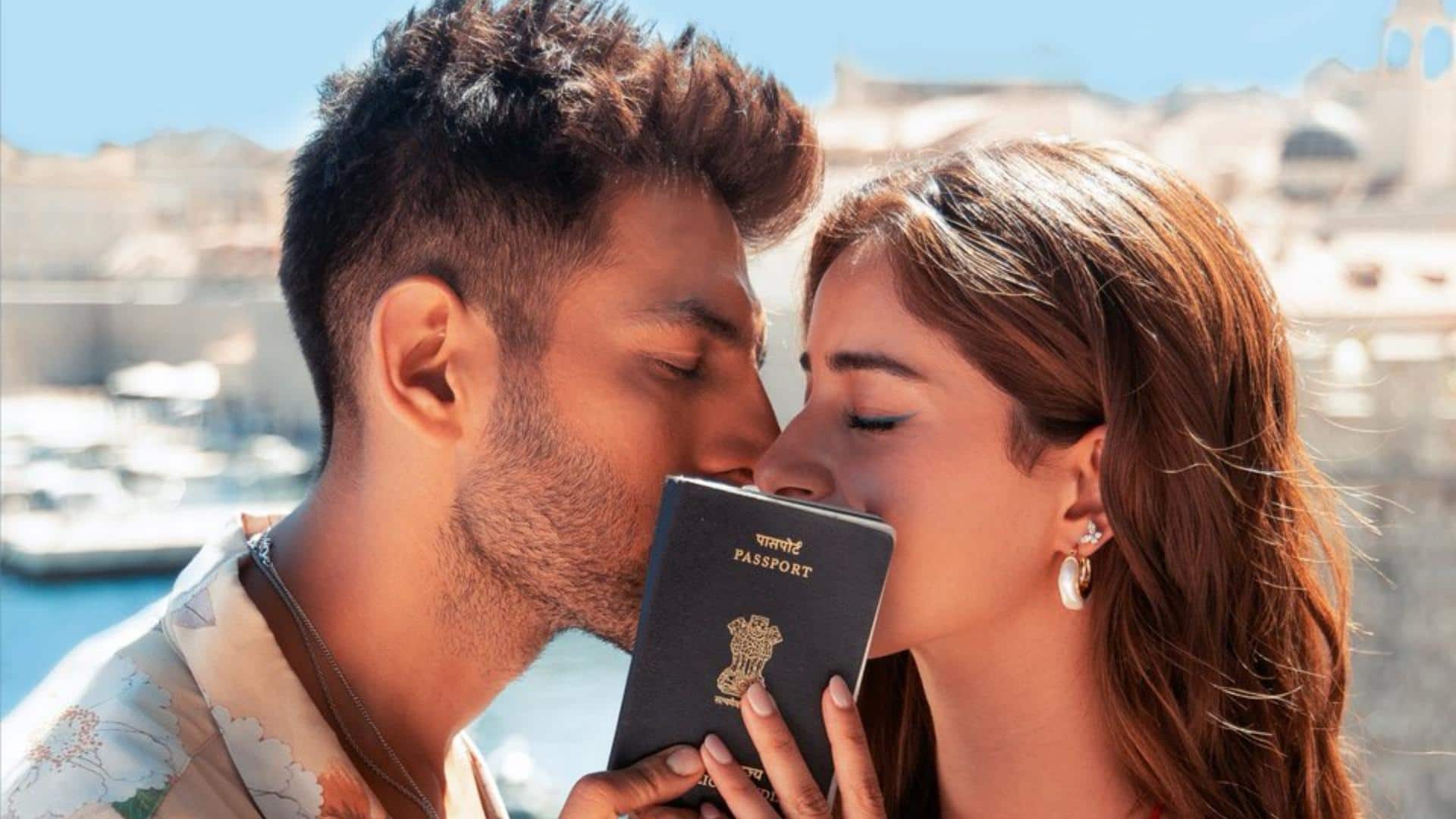 कार्तिक आर्यन की 'तू मेरी मैं तेरा...' में अनन्या पांडे की एंट्री, पहली झलक आई सामने कार्तिक आर्यन की 'तू मेरी मैं तेरा...' में अनन्या पांडे की एंट्री, पहली झलक आई सामने