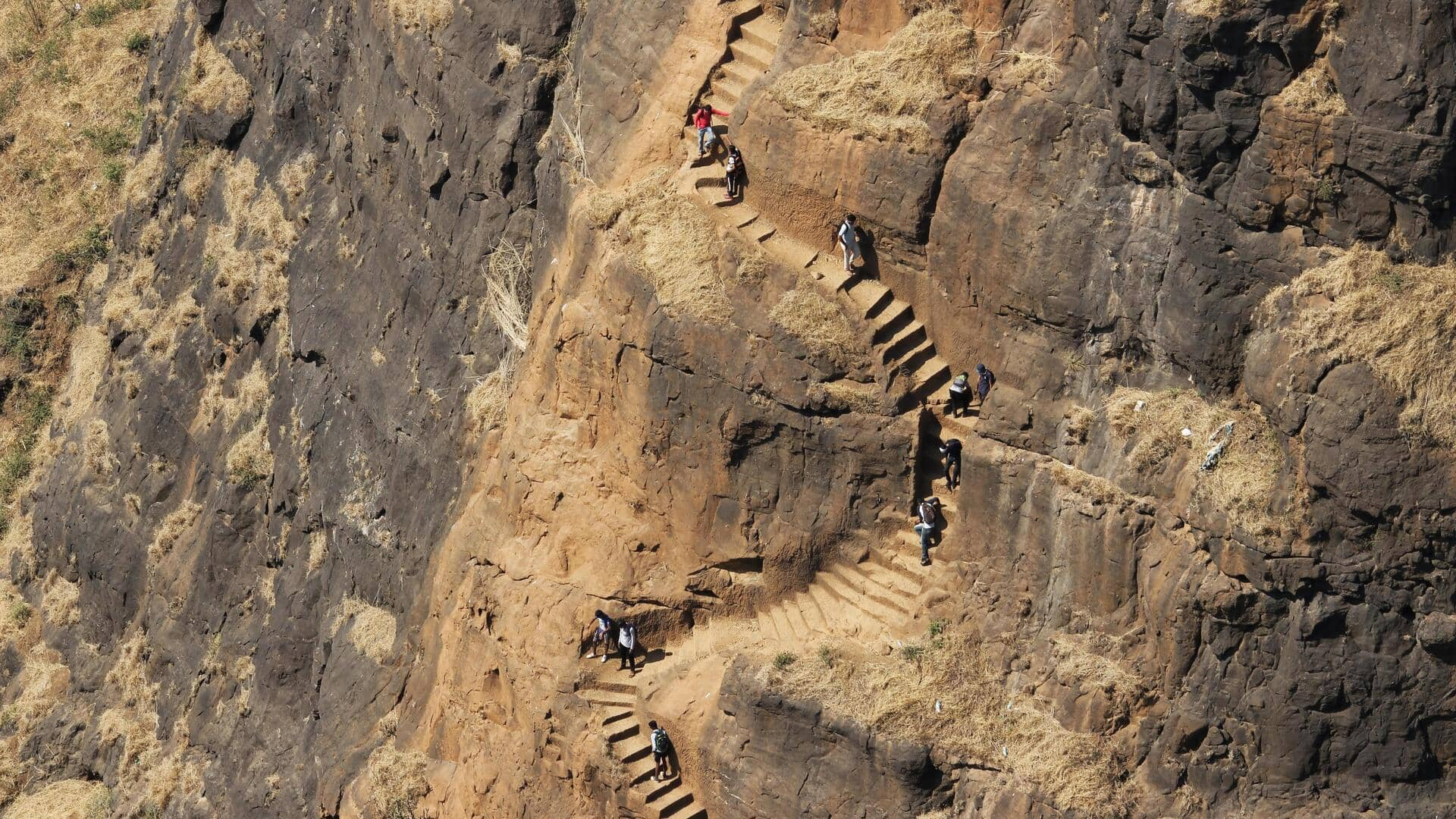 महाराष्ट्र: कलावंतीन दुर्ग की यात्रा को मजेदार बनाने के लिए आजमाएं ये 5 गतिविधियां