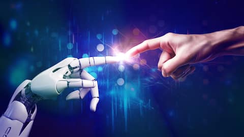 दिग्गज कंपनियां हर कर्मचारी के लिए AI पर खर्च कर रही औसतन 7 लाख रुपये- रिपोर्ट
