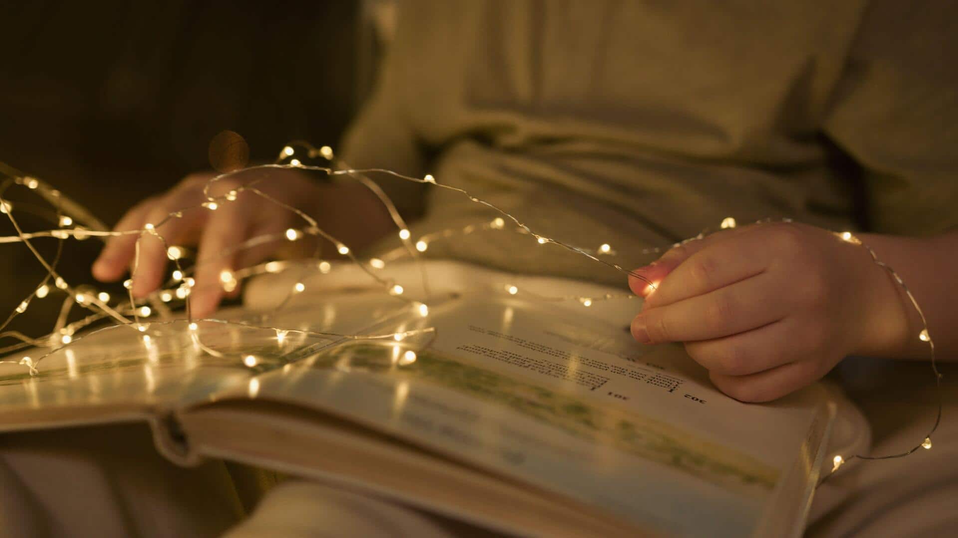अपने घर को सजाने के लिए इन 5 तरीकों से करें फेयरी लाइट्स का इस्तेमाल
