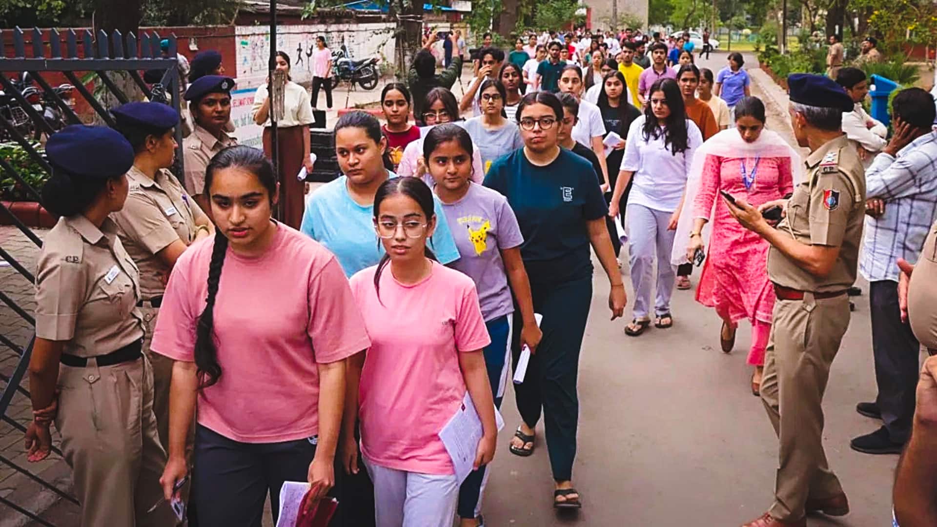 CUET-UG 2026 की परीक्षा में सामने आई तकनीकी खराबी, कई केंद्रों पर देरी