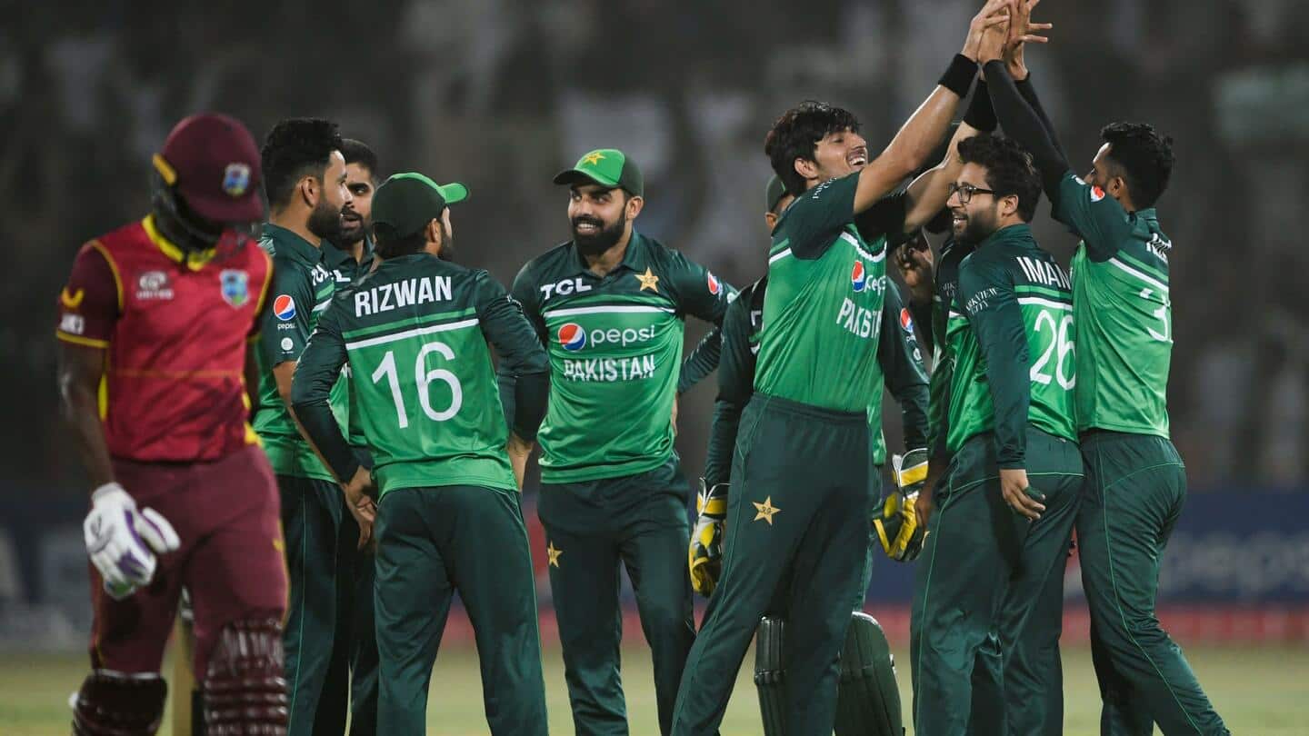 तीसरे वनडे में वेस्टइंडीज को हराकर पाकिस्तान ने जीती सीरीज, बने ये रिकॉर्ड्स