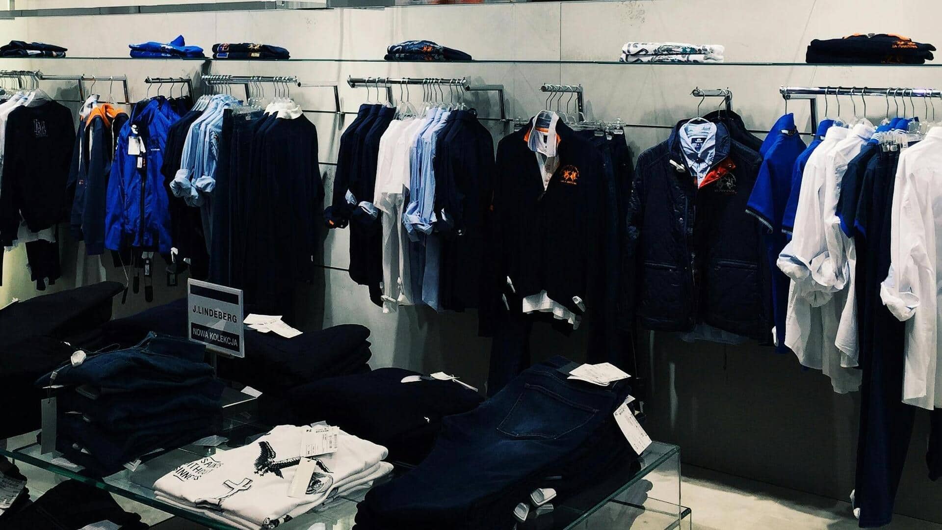 ऑफिस के लिए कपड़े खरीदते समय इन 5 बातों का रखें खास ध्यान