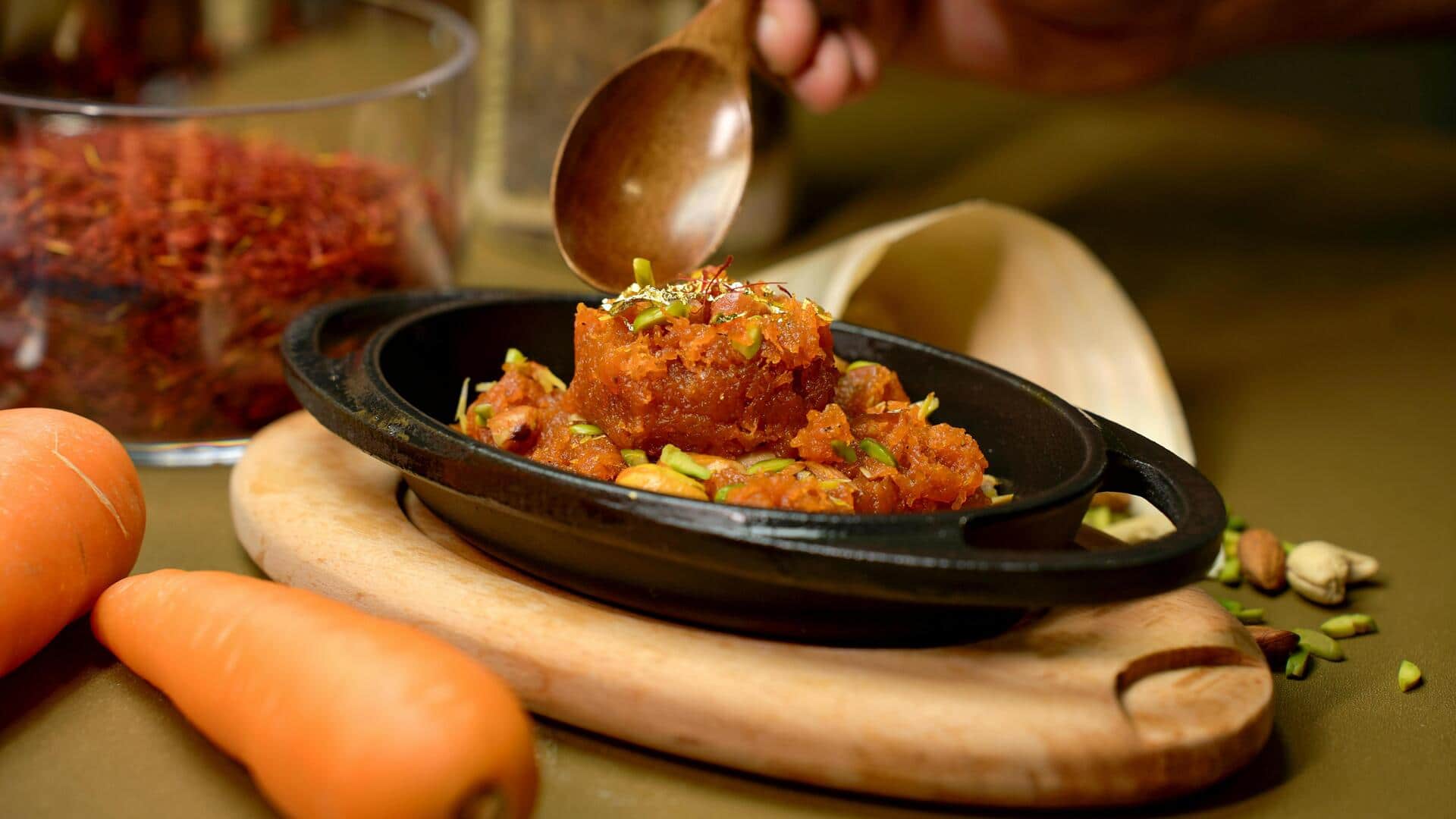 खास मौकों पर मेहमानों को परोसें ये 5 तरह के हलवे, इन्हें बनाना भी है आसान