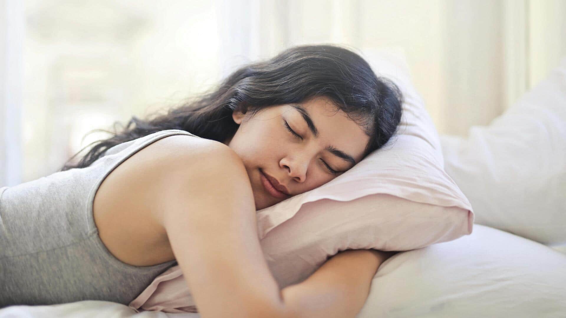 अगर रोजाना 9 घंटे से ज्यादा सोते हैं तो हो सकती हैं ये समस्याएं