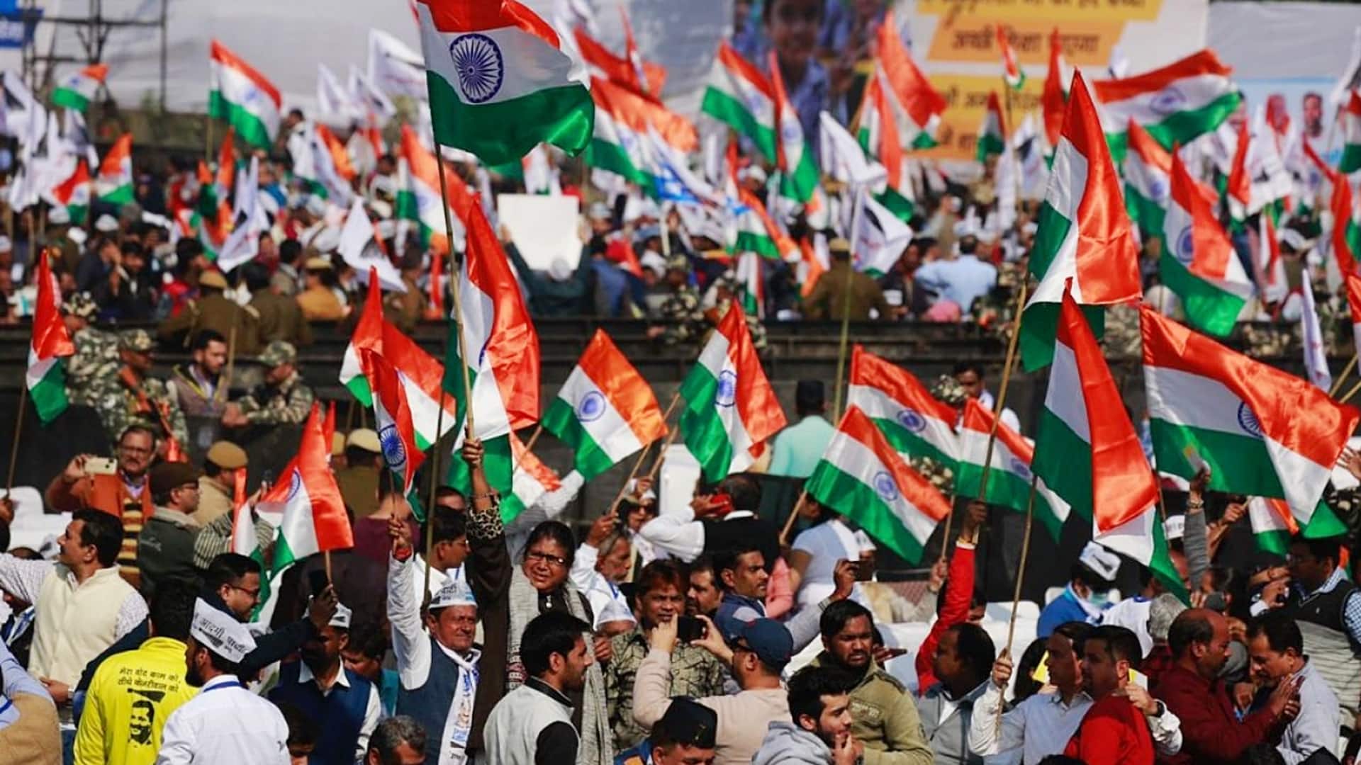 दिल्ली के रामलीला मैदान में प्रदर्शन के लिए चुकाने होंगे 1.21 लाख रुपये, तारीखें भी फुल