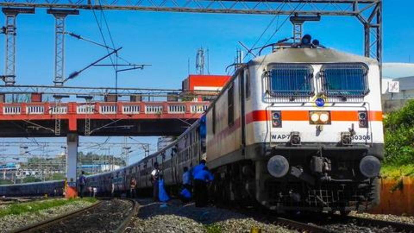 भारतीय रेलवे चलती ट्रेनों में मुहैया करवाएगा मसाज की सुविधा, जानें