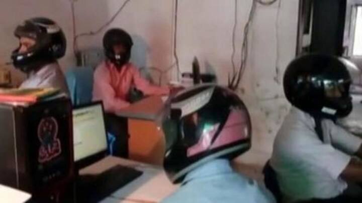 उत्तर प्रदेश: इस सरकारी विभाग के कर्मचारियों को हेलमेट पहनकर करना पड़ रहा काम, जानें क्यों
