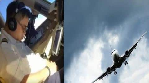 सैकड़ों यात्रियों की जान जोखिम में डालकर जहाज़ उड़ाते समय सो गया पायलट, वीडियो वायरल