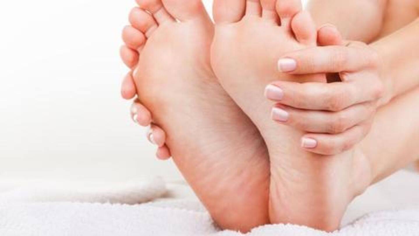 चेहरे और पैरों पर लगाएँ सन्स्क्रीन चेहरे और पैरों पर लगाएँ सन्स्क्रीन