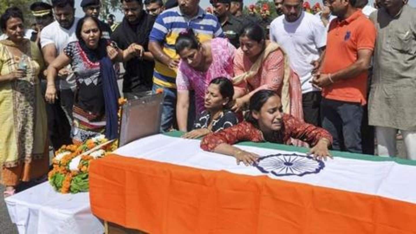 तिरंगे में लिपटकर घर लौटे केतन तिरंगे में लिपटकर घर लौटे केतन