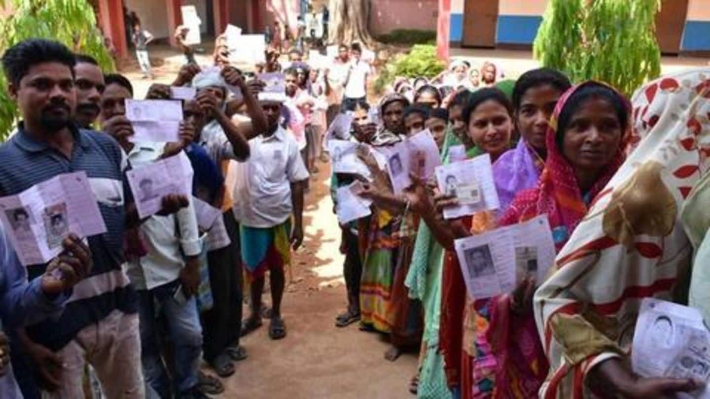 झारखंड विधानसभा चुनाव: पहले दौर का मतदान जारी, नक्सलियों ने बम से उड़ाया पुल
