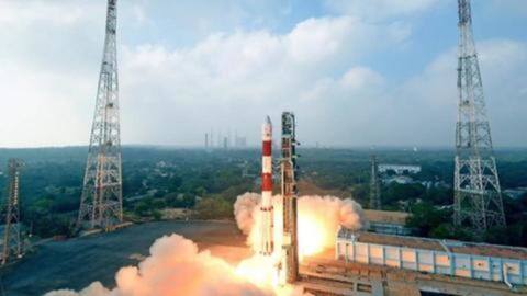 ISRO ने फिर लहराया कामयाबी का परचम, सफलतापूर्वक लॉन्च किया कार्टोसैट-3 सैटेलाइट