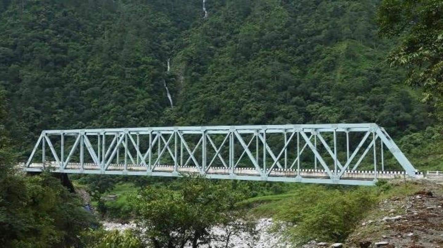 रक्षा मंत्री ने किया 44 नए पुलों का उद्घाटन, अधिकतर LAC के पास