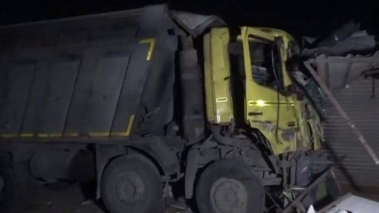 सूरत: ट्रक ने फुटपाथ पर सो रहे मजदूरों को कुचला, 15 की मौत